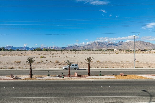 Building Photo - 3BDRM Townhome in Durango Trails community