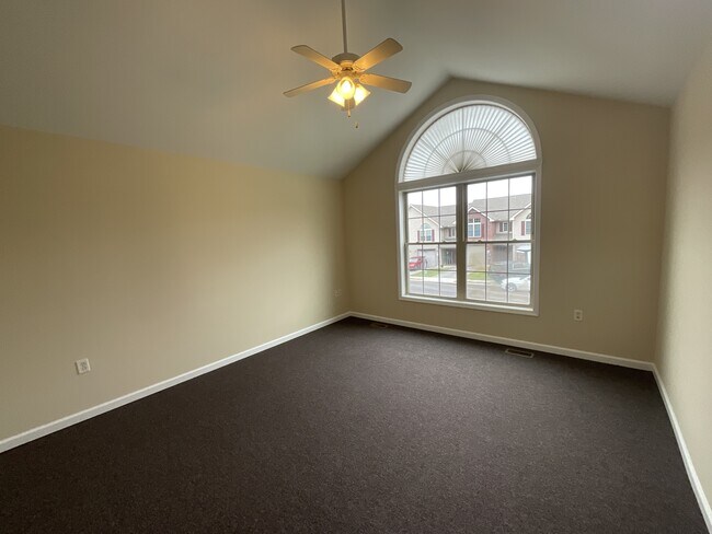 Building Photo - 348 Channing Dr