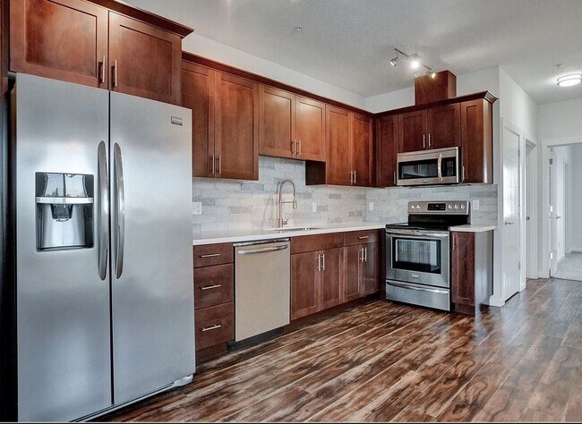 Kitchen - 5425 N Minnesota Ave