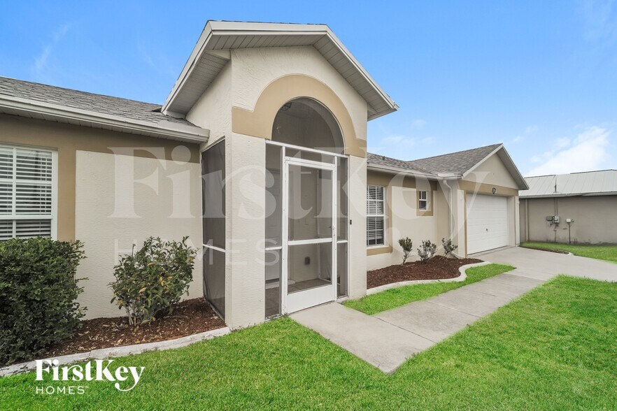 Building Photo - 1229 SW 18th Ave