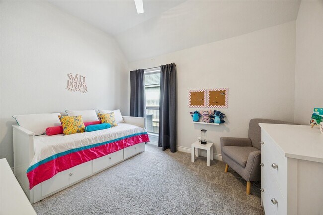 Building Photo - 28710 Wildthorne Ct