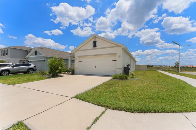 Building Photo - 17058 Oval Rum Dr