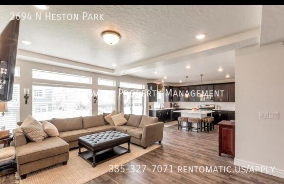 Building Photo - 2694 N Heston Park