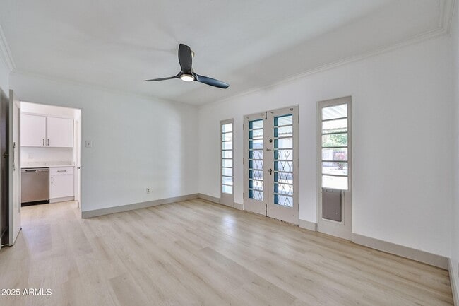 Building Photo - 63 W Windsor Ave