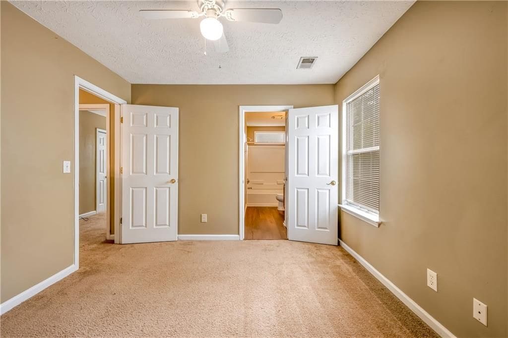 Building Photo - 4392 Windmoor Dr NW