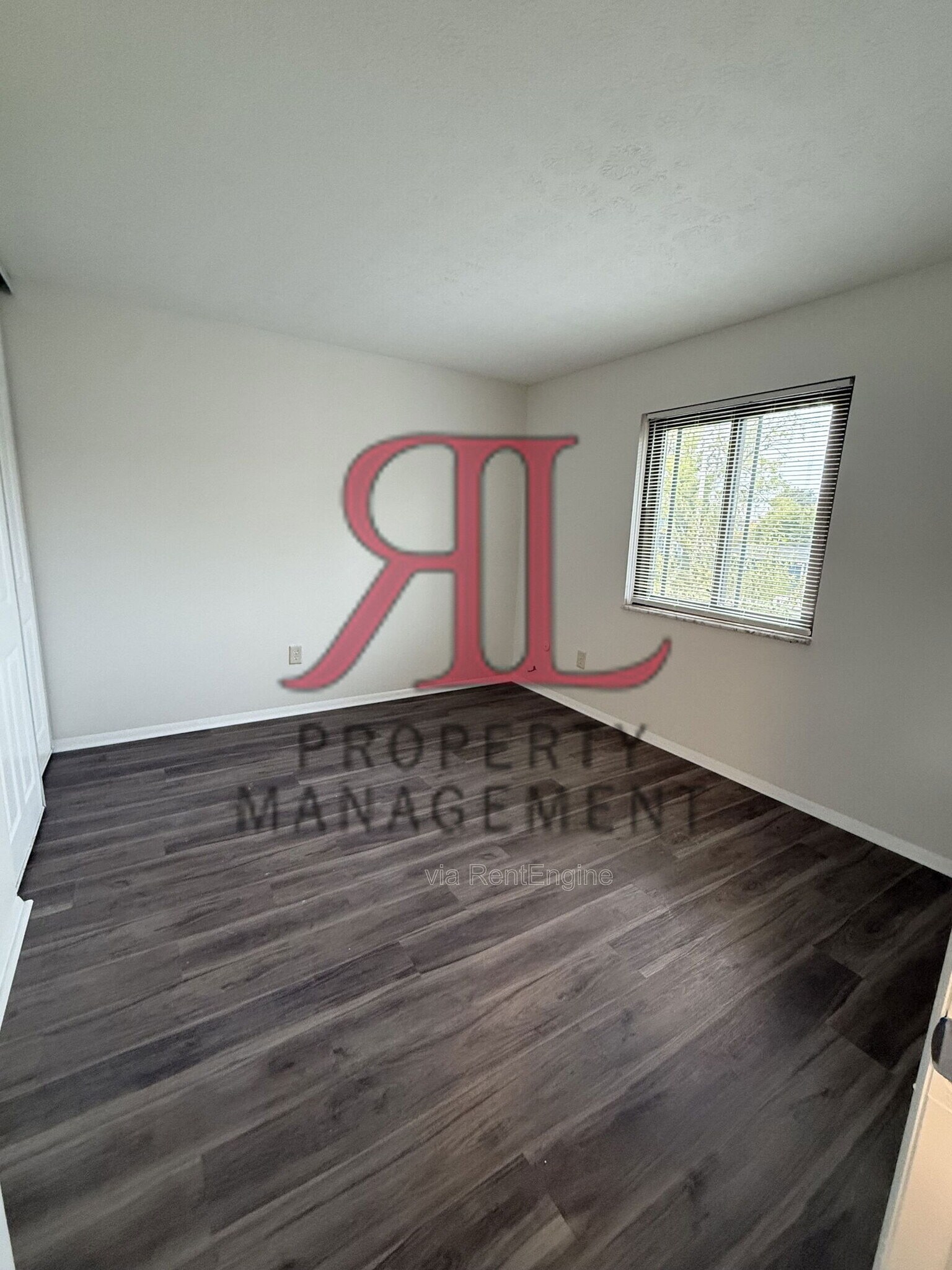 Building Photo - 155 N 17th St