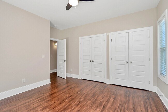 Building Photo - Newer Build Single Family in Washington Heights!