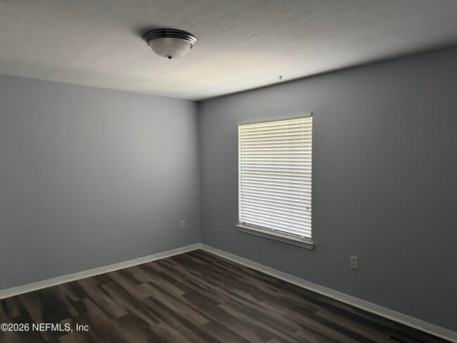 Building Photo - 7800 Point Meadows Dr