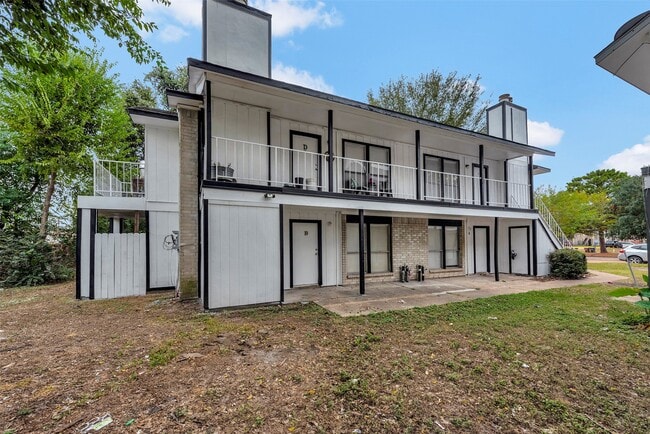 Building Photo - 6110 W Mt Houston Rd