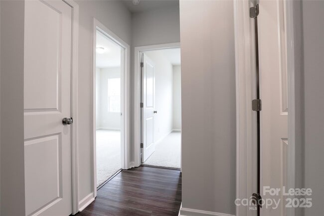 Building Photo - 526 Myrick Aly