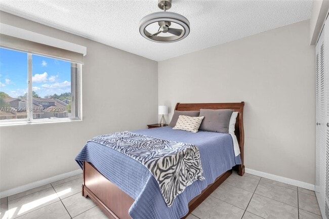 Building Photo - 15743 Woodgate Pl