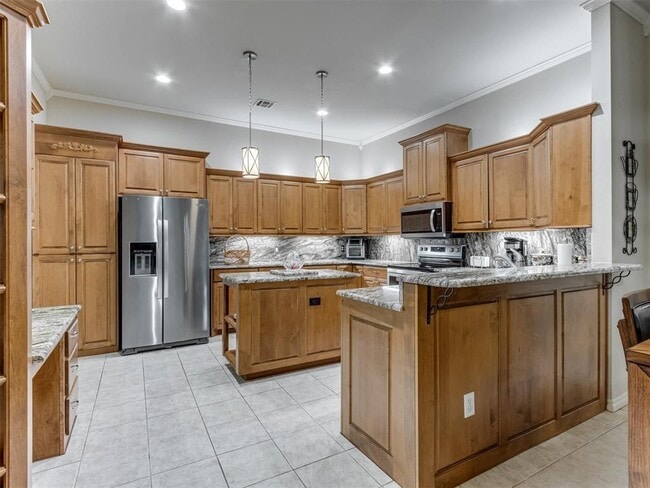 Building Photo - 15400 Swallowtail Rd