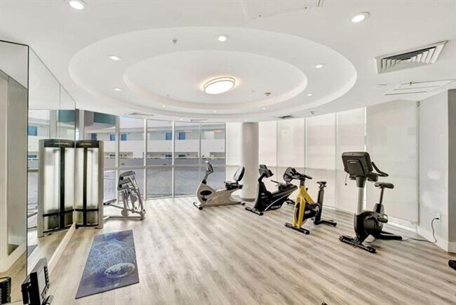 Building Photo - 6301 Collins Ave