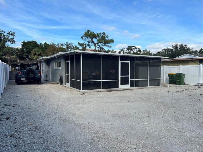 Building Photo - 1742 8th St