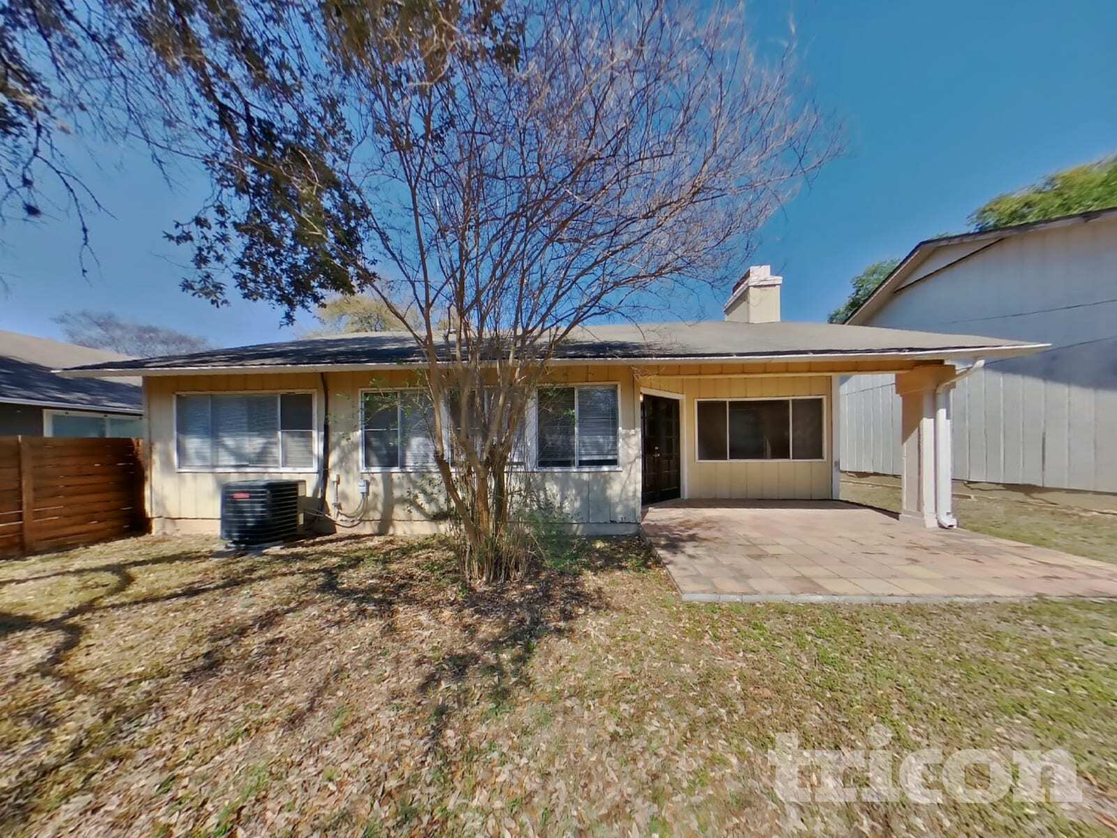 Building Photo - 9302 Points Edge