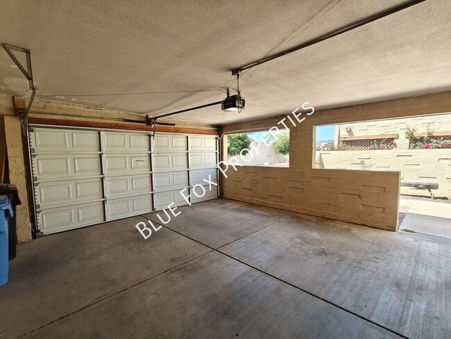 Building Photo - 8305 N Midnight Way