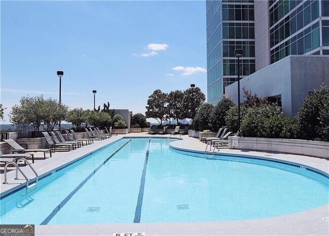 Building Photo - 250 Pharr Rd NE