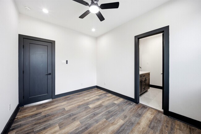 Building Photo - 7818 Hanfro Ln