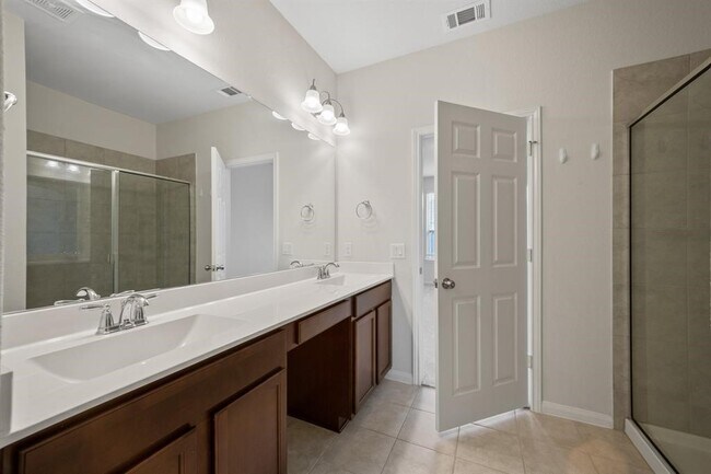 Building Photo - 9702 Fairymoss Ct