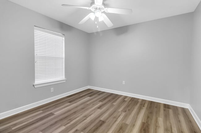 Building Photo - 4429 Southminster Cir