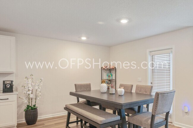 Building Photo - 4618 Naval Ct