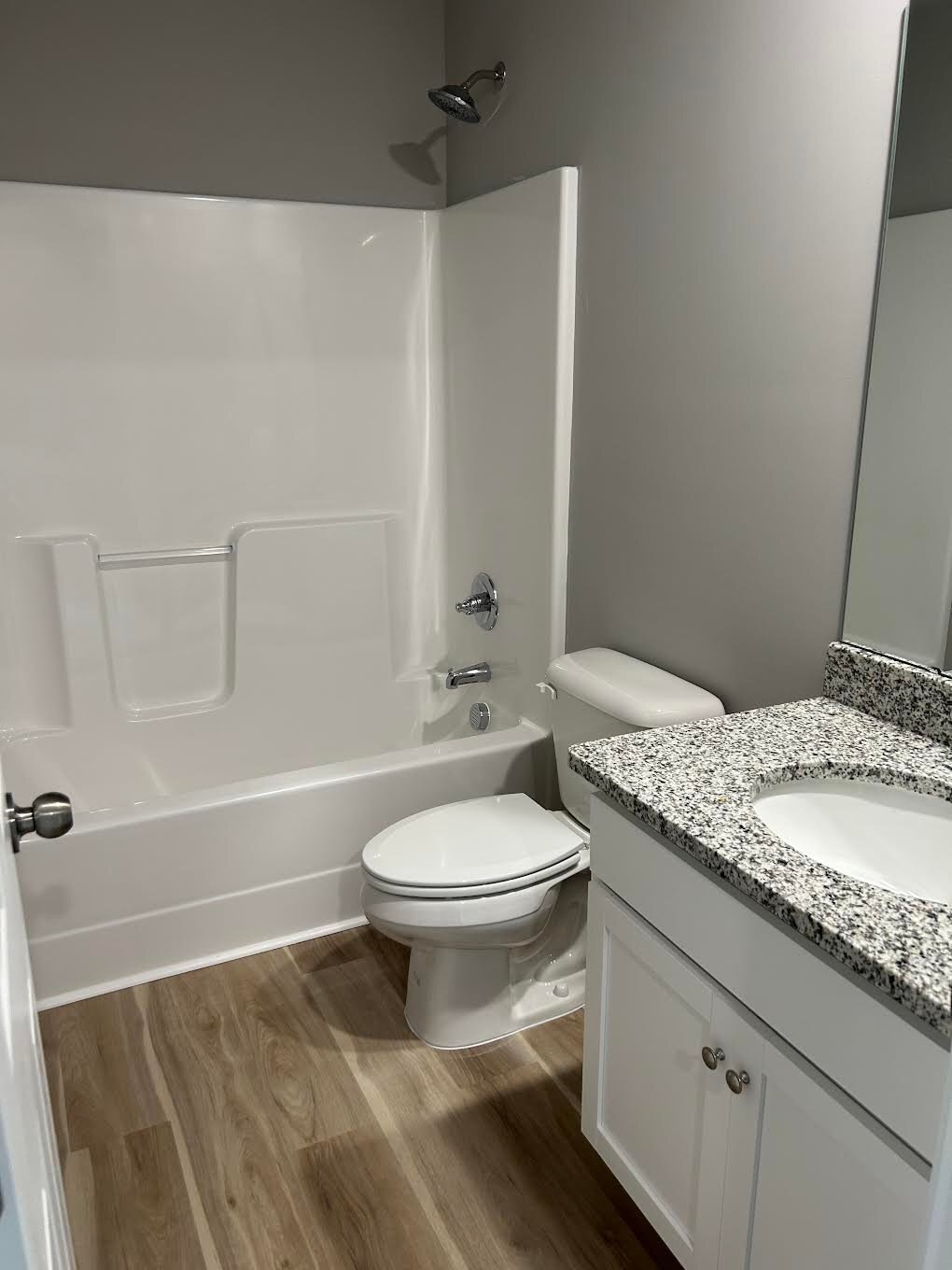 Building Photo - 402 Grand Oaks Dr