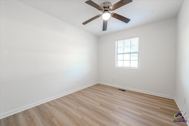 Building Photo - 805 Coventry Cir