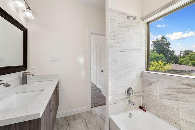 Building Photo - 5105 Malmedy Rd