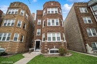 Building Photo - 4831 W Roscoe St