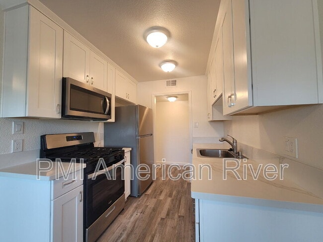 Building Photo - 7145 Bacchini Ave