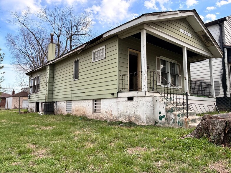 Building Photo - 5654 Acme Ave