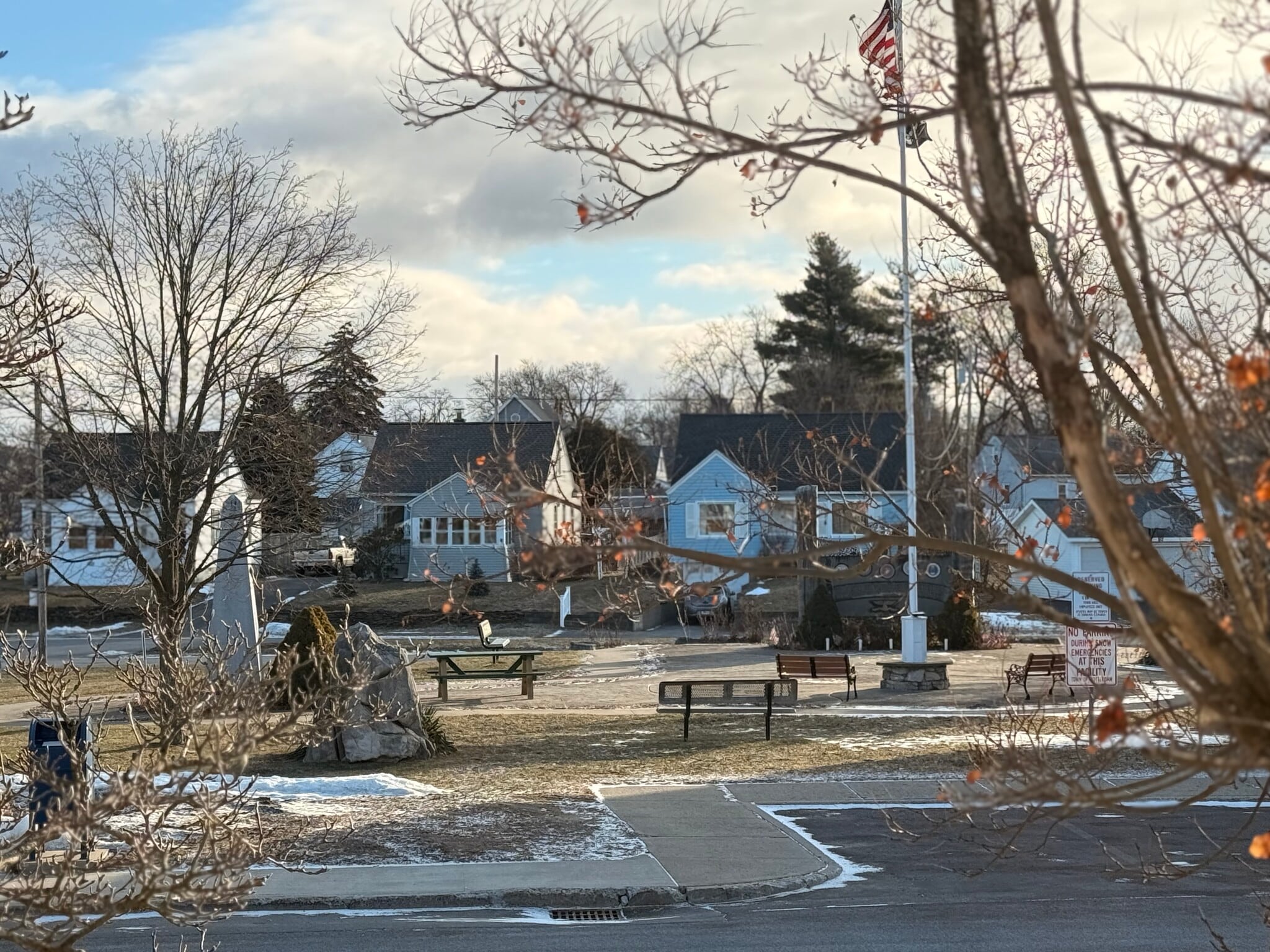 Building Photo - 1104 Vinewood Ave