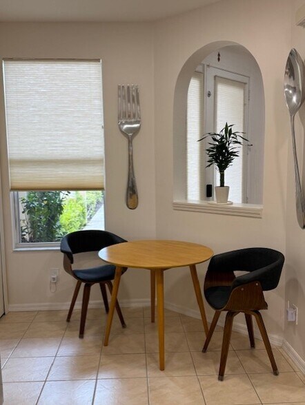 Building Photo - 4291 Avian Ave