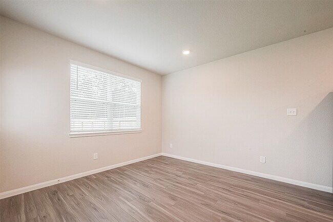 Building Photo - 2335 Tavo Trails Dr