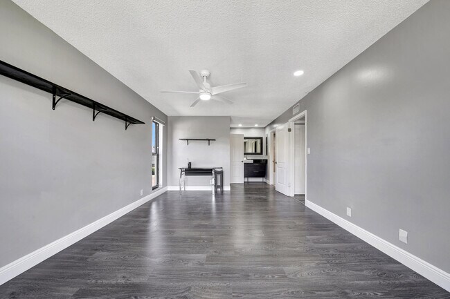Building Photo - 516 Osprey Dr