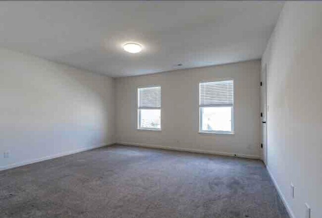 Building Photo - 1112 Colcester Ln