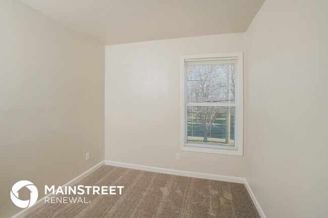 Building Photo - 2200 Green Alley