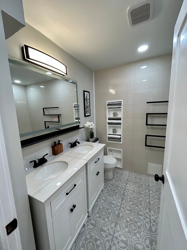 Bathroom - 254 Western Ave