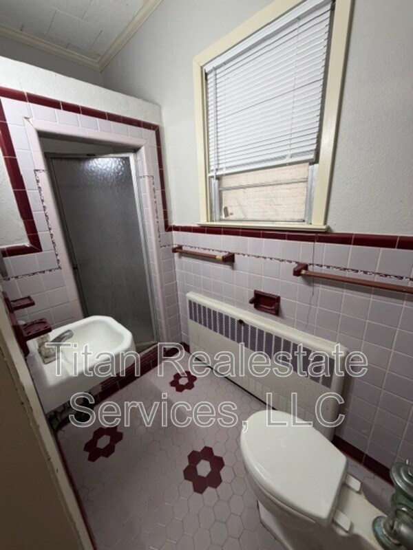 Building Photo - 218 W St Peter St