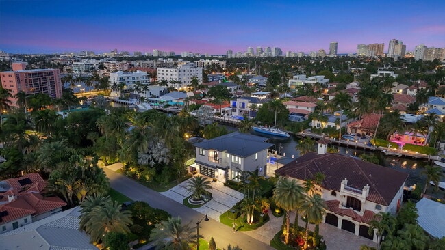 Building Photo - 334 Isle of Capri Dr