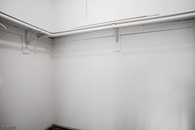 Building Photo - 180 Wildflower Ln