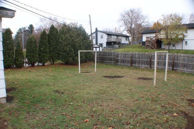 Building Photo - 2651 Western Ave