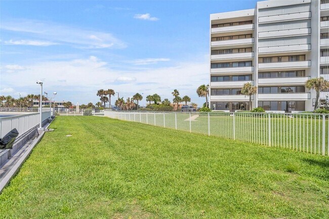 Building Photo - 3000 N Atlantic Ave