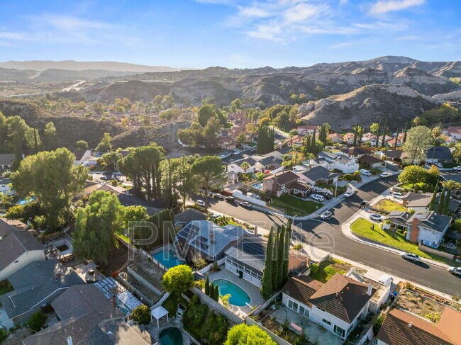 Building Photo - 29160 Flowerpark Dr