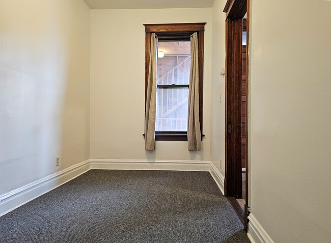Building Photo - 2741 W 16th St