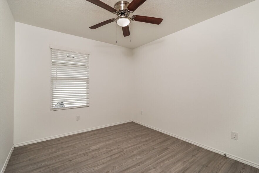 Building Photo - 14640 Greenfield Ml