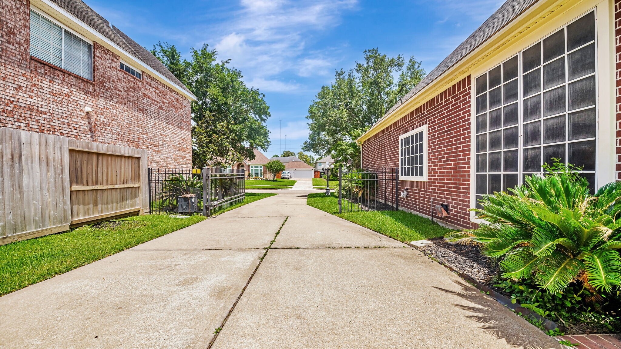 Building Photo - 3211 Prosperity Dr