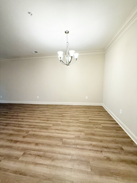 Building Photo - 81 Delray Dr