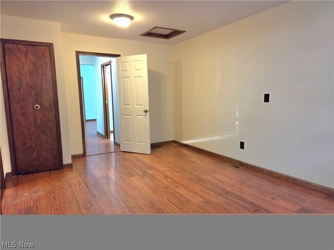 Building Photo - 2956 Hayne Rd