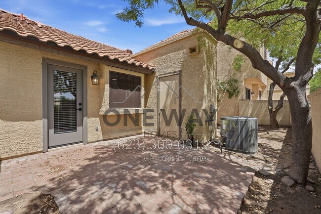 Building Photo - 5704 E Aire Libre Ave